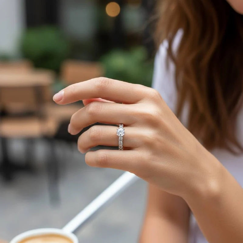 خاتم تنس سوليتير مرصع بالكريستال - كريستال راديانس 💍