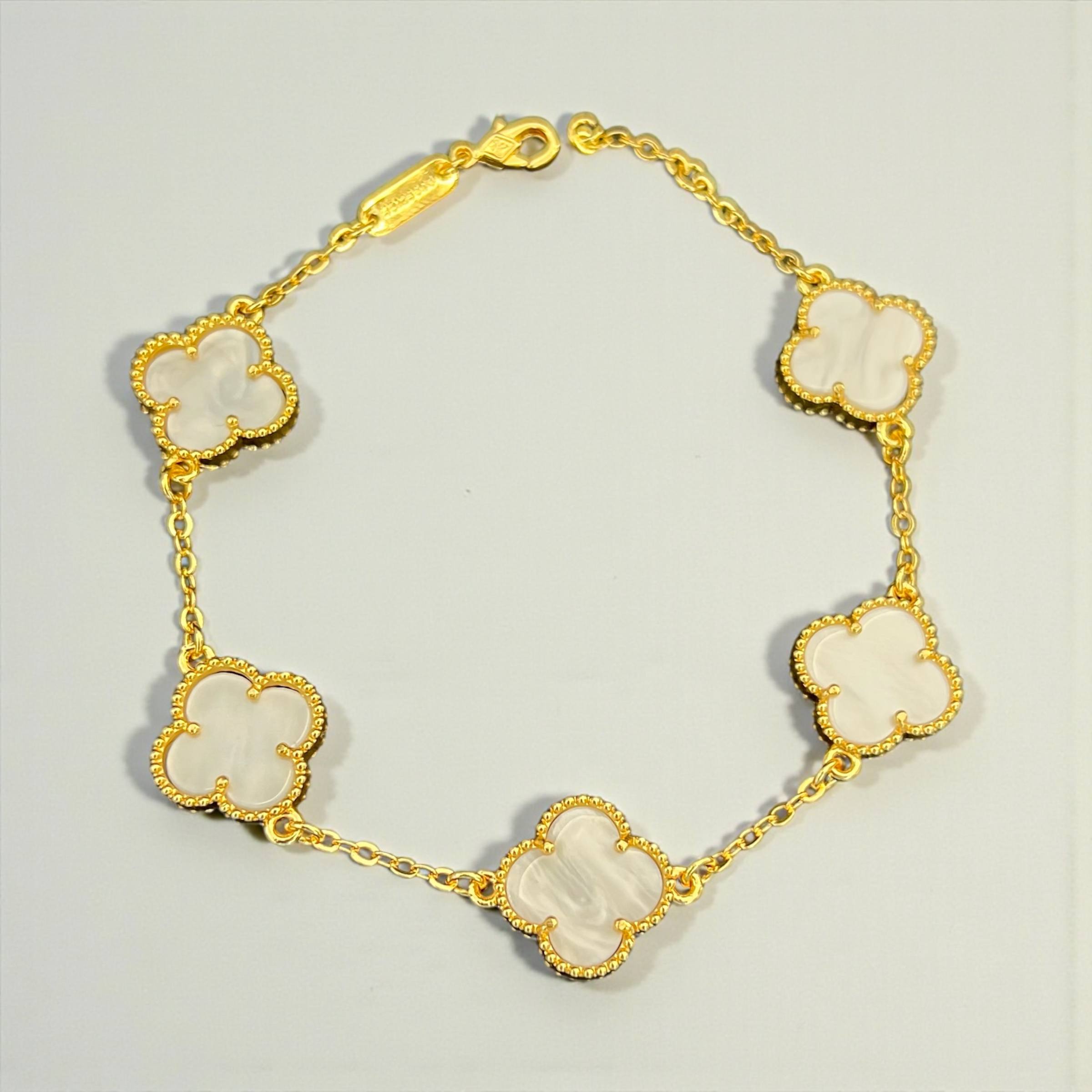 سوار سيدا فانكليف - أناقة بكل ألوانها 