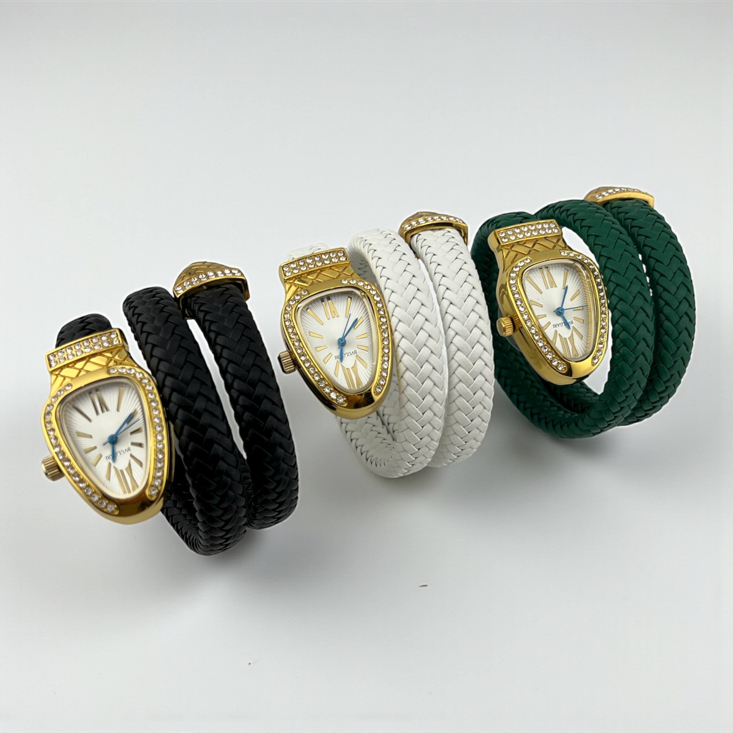 ساعة سيربنتي راب المصنوعة من الجلد - علبة ذهبية مرصعة بالكريستال 