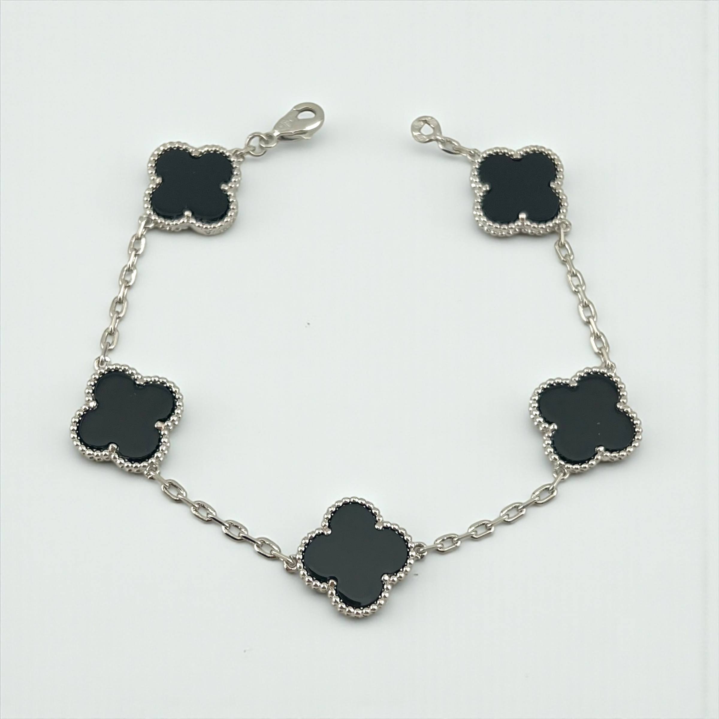 سوار سيدا في آي بي كلوفر فان كليف إليجانس 