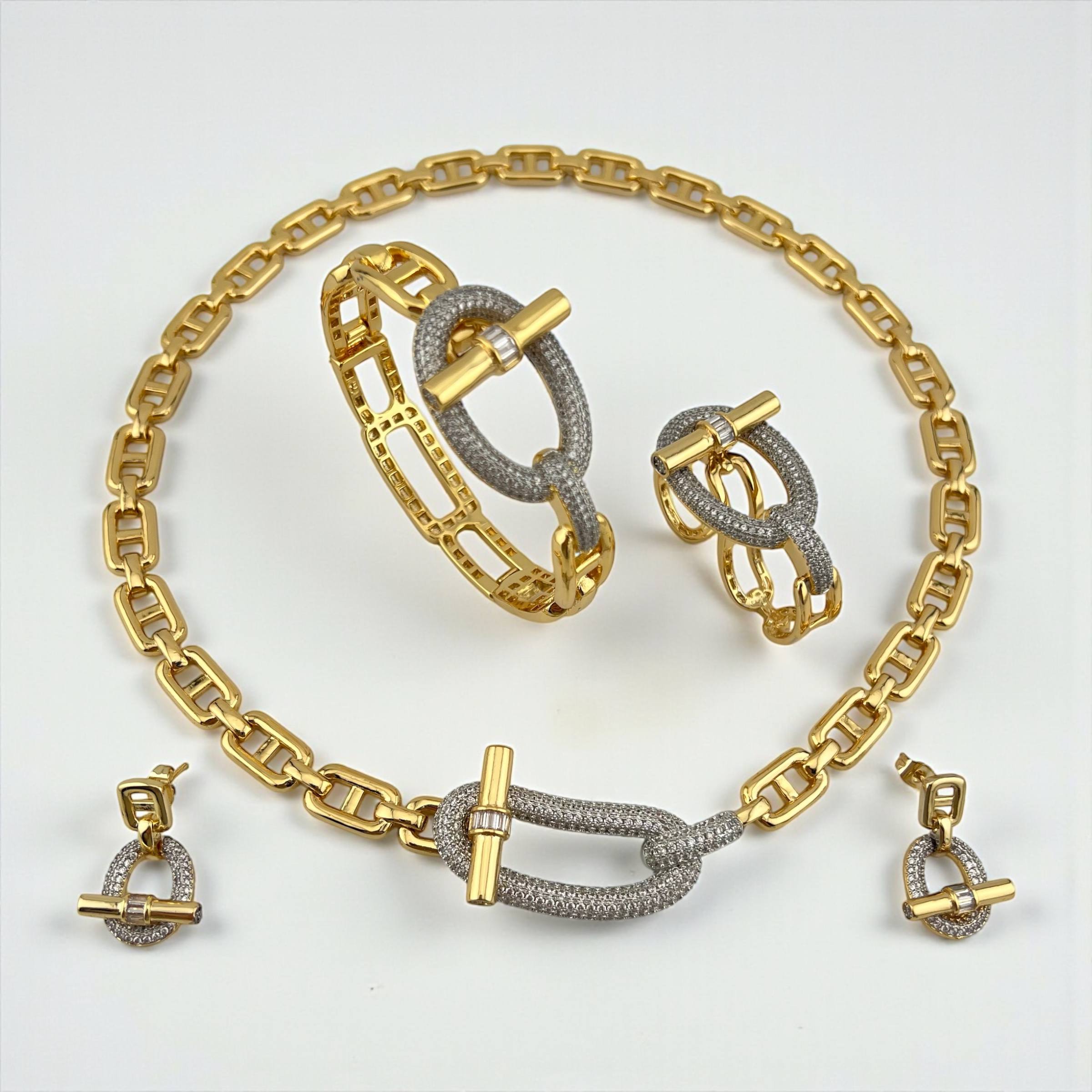 مجموعة Bold Link Elegance - فخامة لا مثيل لها 🔗