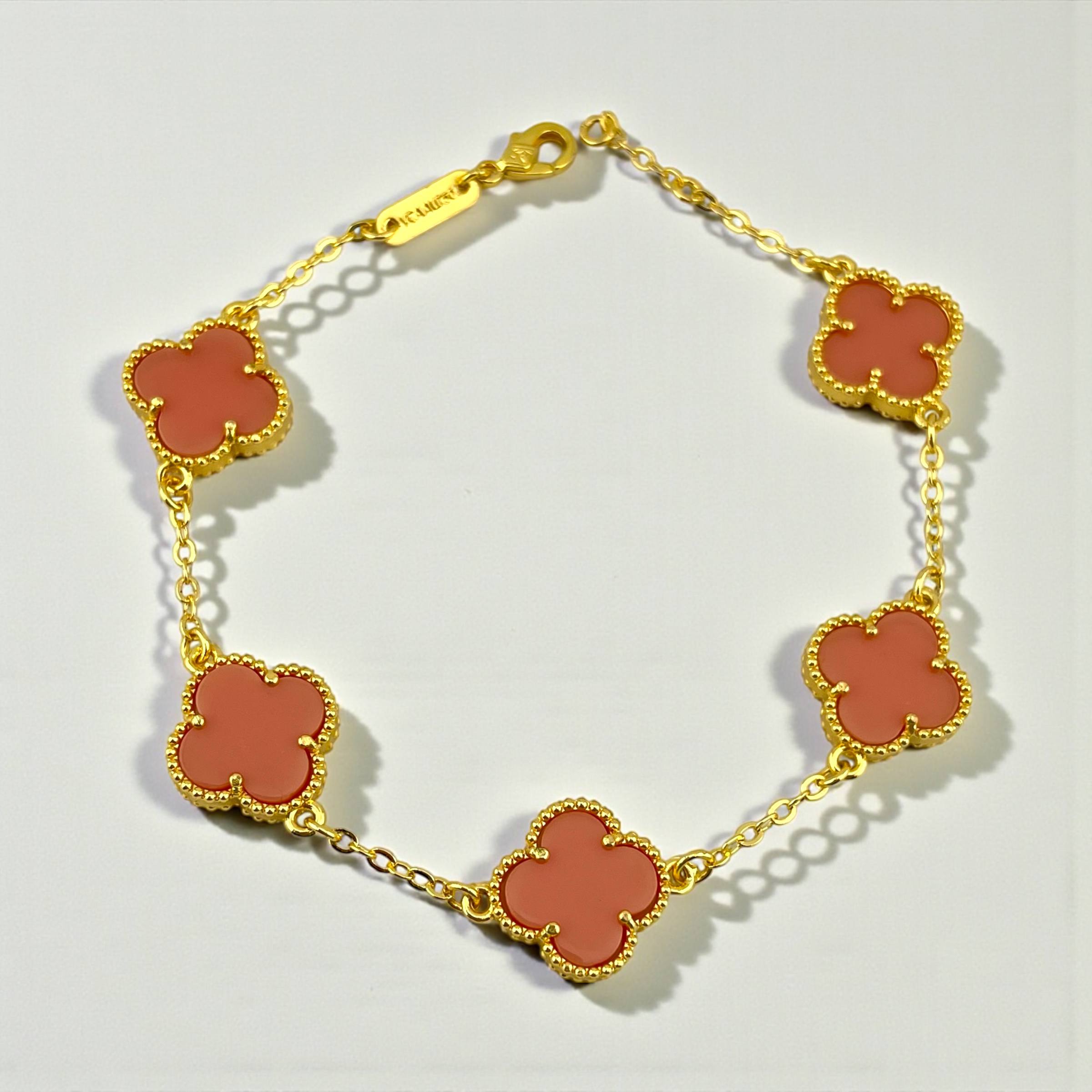 سوار سيدا فانكليف - أناقة بكل ألوانها 